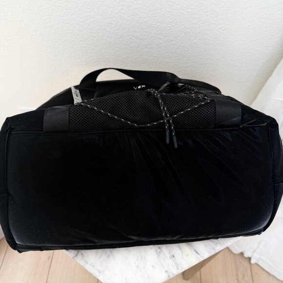 ⭐ Victoria's Secret VSX Sport Duffle Gym Bag in Black Shark - Picture 11 of 15